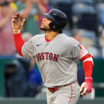 Willson se afianza como el bombardero de Boston