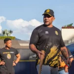 Álex González y otros tres coaches no siguen con Leones