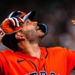 Además de José Altuve, ¿cuántos peloteros venezolanos han disputado 2000 juegos en la MLB?