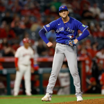 Toronto reubica a Hoffman del puesto de cerrador