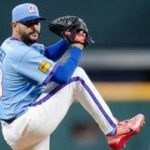 Dos brazos criollos se combinaron para dejar en blanco a los Phillies