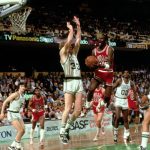 El partido de los 63 puntos de Jordan ante Bird, que le llamó «Dios»