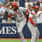 Elly De La Cruz domina a los zurdos y lidera el ataque de los Rojos