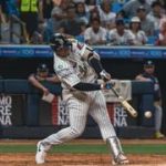 Leandro Cedeño se estrena como jonronero con este potente batazo