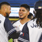 Edgardo Fermín conecta batazo heroico para victoria de Marineros