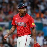 Raisel Iglesias fue puesto lista de lesionados por Atlanta