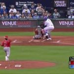 Salvador Pérez hace vibrar Kansas City con este descomunal batazo