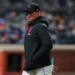 ¿Podría Carlos Mendoza ser el siguiente manager despedido en las Grandes Ligas?