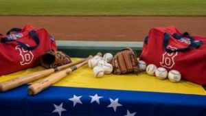 Alineación de los Medias Rojas se pintó de tricolor