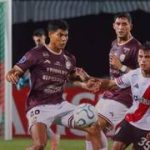 Carabobo le planta cara a River Plate en un juego complicado