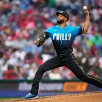 Cristopher Sánchez extiende racha sin permitir carreras