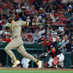¡Finalmente! Fernando Tatis Jr. dispara su primer HR de 2026