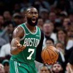 Jaylen Brown y Brad Stevens responden a las críticas