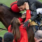 José Ortiz y Cherie Devaux, los ganadores del Kentucky Derby (G1) 2026 lanzarán la primera bola en el Yankee Stadium