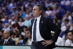 Scariolo habla del arbitraje en la final del Euroliga: «Fue una injusticia»