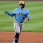 William Contreras está que quema con el madero