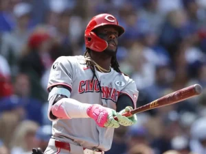 Elly De La Cruz es activado por los Rojos de Cincinnati
