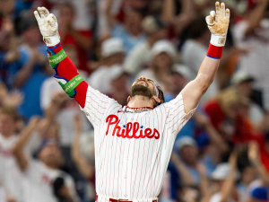 Bryce Harper logra el primer ciclo de su carrera en Grandes Ligas