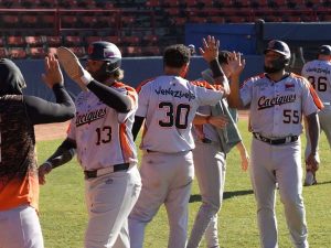 Caciques se pone cómodo tras vencer a Centauros