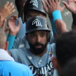 Delfines triunfa ante Marineros y busca salir del bache