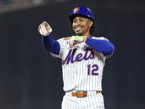 Mets esperan que Lindor regrese de su lesión en la pantorrilla este mes