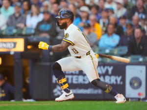 Milwaukee coloca a Luis Rengifo en la lista de Waivers