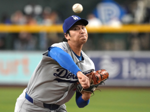 Ohtani brilla sobre la loma y en la caja de bateo