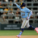 William Contreras se voló la barda en rally de los Cerveceros