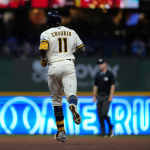 Jackson Chourio destaca con jonrón en victoria de Milwaukee