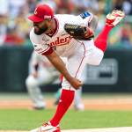 Pedro Ávila debutó con sólida victoria en la KBO