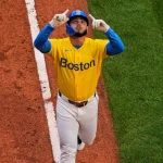 Abreu dispara 2 jonrones para extender la racha de Medias Rojas