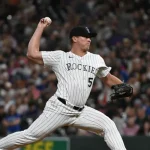 Los Dodgers adquieren a Seth Halvorsen de los Rockies