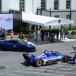Donald Trump le pone picante al GP Freedom 250 en Washington