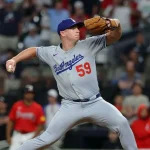 Los Dodgers recuperan a Evan Phillips tras cirugía Tommy John