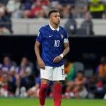 Kylian Mbappé y su doble misión histórica