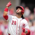 ¡Bolibomba! Eugenio Suárez entra al top 10 de jonroneros históricos de Cincinnati y acecha a Ken Griffey Jr.