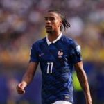 ¡Histórico! Michael Olise rompe récord de Pelé en Mundiales con 7 asistencias