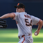 Los Bravos adquirieron a Tyler Mahle