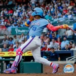 Ronald Acuña coquetea con los 200 vuelacercas