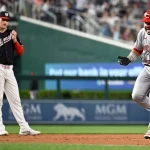 Eugenio Suárez descargó su cuadrangular número 15 con los Rojos