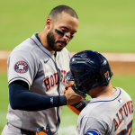 Carlos Correa no descarta regresar al terreno esta temporada