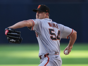 Los Bravos adquirieron a Tyler Mahle