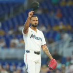 Alcántara se convierte en líder histórico de los Marlins en innings